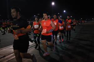 BIB: 28434, 7756, 137
                            <button type="button" onclick="openModal(10598672)" class="btn btn-primary btn-sm float-right btn-popup" data-toggle="modal" data-target=".modal-high-quality">
                        <i class="fas fa-shopping-cart"></i> Add to Cart
                    </button>
                                            <button type="button" onclick="isThisMe(10598672, true)" class="btn btn-success btn-sm float-right btn-popup btn-isme hidden" data-toggle="tooltip" data-placement="bottom" title="นี่คือรูปของคุณใช่ไหม คลิกที่นี่เพื่อเอาเข้าอัลบั้ม">
                        <i class="fas fa-plus"></i> Add to album
                    </button>
                    <button type="button" onclick="isThisMe(10598672, false)" class="btn btn-warning btn-sm float-right btn-popup btn-isnotme hidden">
                        <i class="fas fa-ban"></i> Remove from album
                    </button>